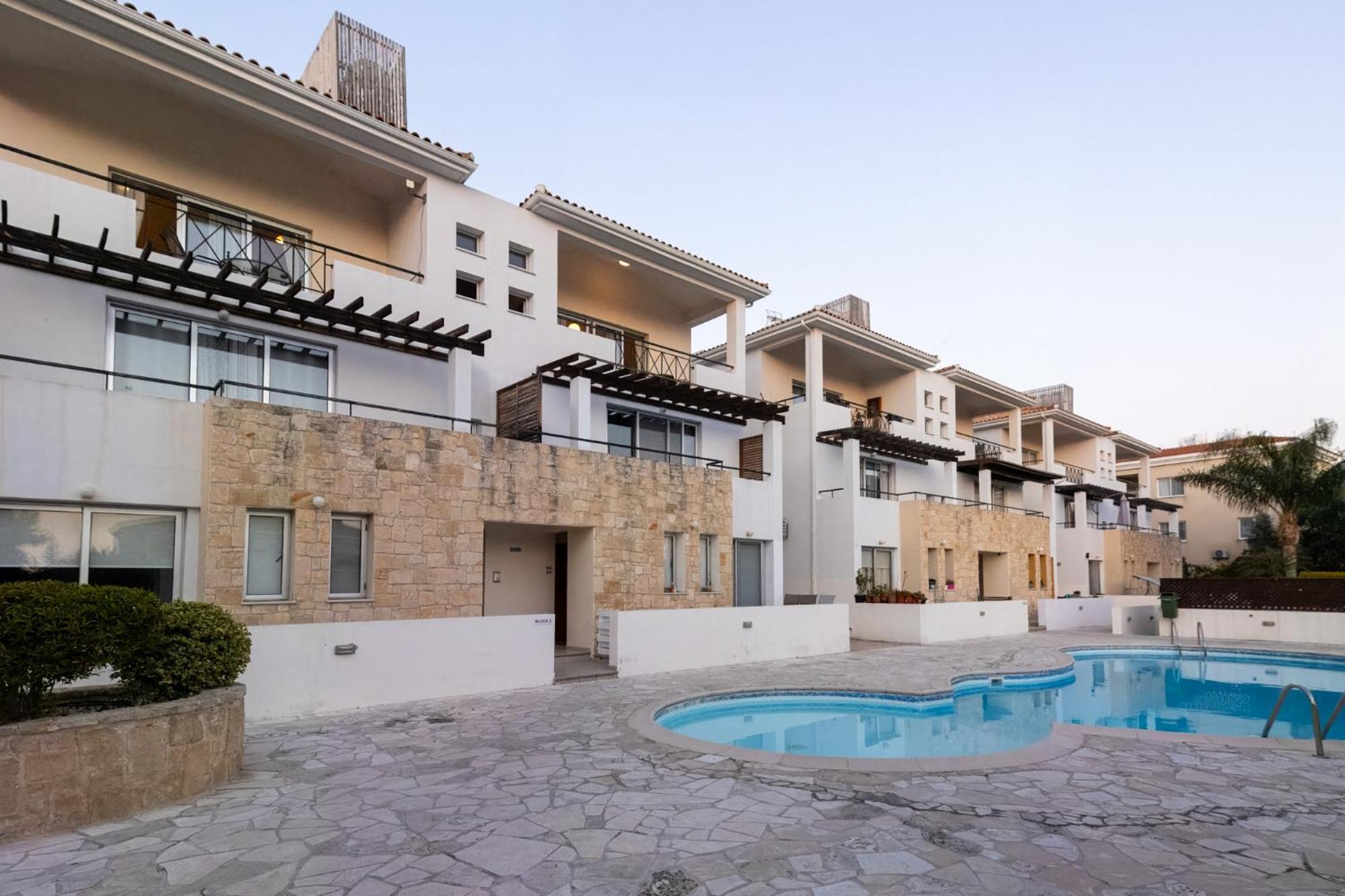 Paphos Nefeli Blue-Horizon 2B, Pool, Suites, Big Balconies מראה חיצוני תמונה