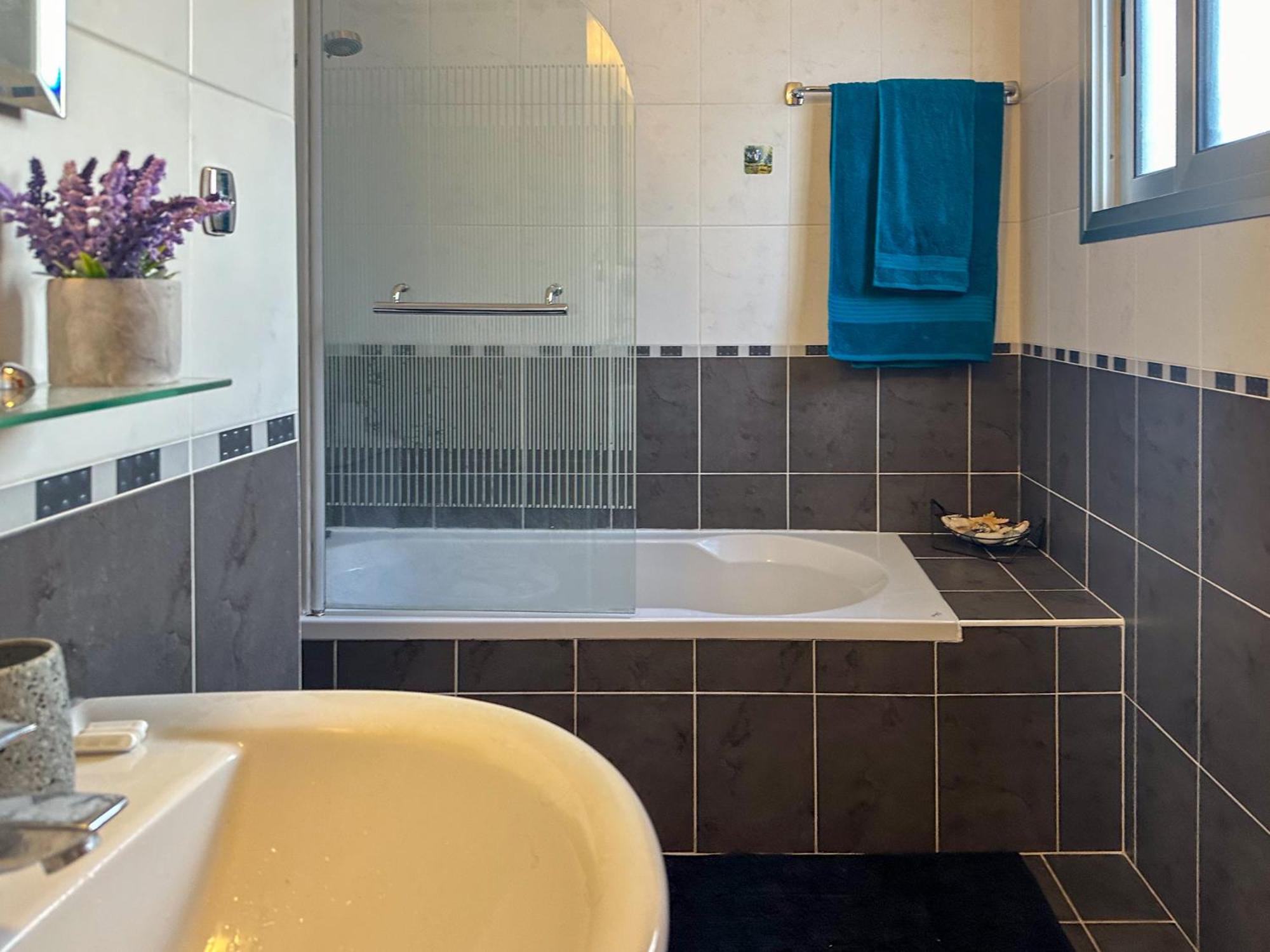 Paphos Nefeli Blue-Horizon 2B, Pool, Suites, Big Balconies מראה חיצוני תמונה